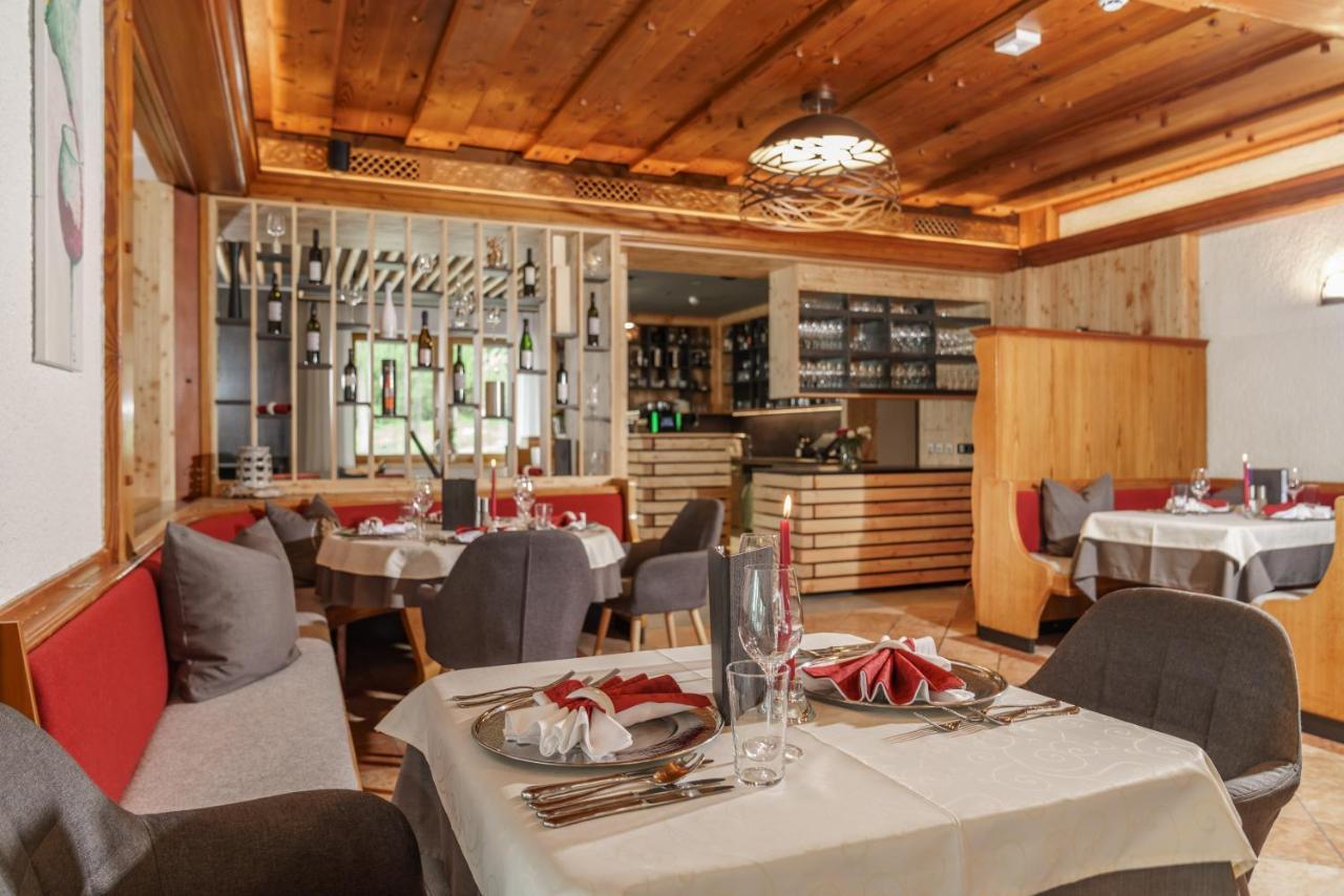 Hotel Laerchenhof Ramsau am Dachstein Exterior photo